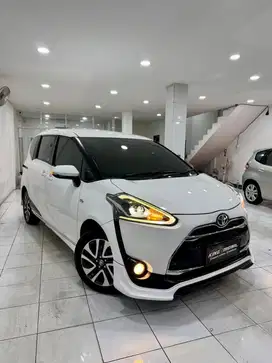 [DP22jt]Toyota Sienta 1.5 Q A/T tipe terlengkap Tahun 2017