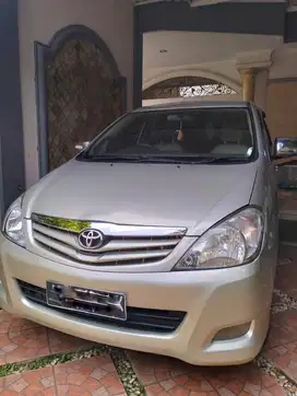 Kijang Inova 2.5 G A/T