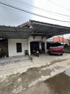 BUTUH UANG JUAL RUMAH DI PUSRI 3 RUMAH DARI JALAN UTAMA