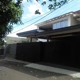 Rumah lux semi furnish di Cipaku Indah Setiabudi Bandung