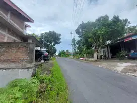 Rumah luas tepi jalan raya Sukodono sragen