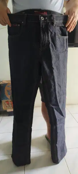 Celana panjang jeans cardinal