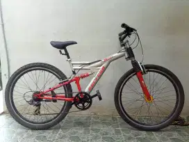 Polygon hammer MTB fulsus 26 8sp. Ttambah speda bisa jg