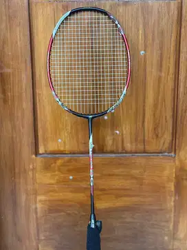 raket bulutangkis yonex voltric 20 dg 35 lbs ori taiwan