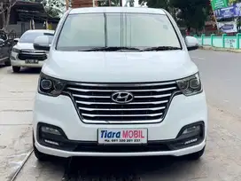 Hyundai H1 2.5 CRDI Royale Solar AT Pemakaian Th 2019