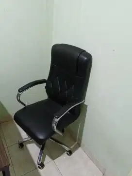 Kursi kerja kantor