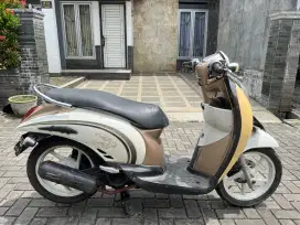 Honda scoopy 2011 plat B ada di cimahi