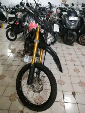 Honda crf 150 cc 2023 hitam