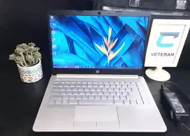 Laptop HP 14s Ram 8gb VGA 2gb backlight cocok untuk Gaming Rendering