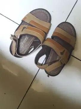 Sandal anak donatello no 27 mulus