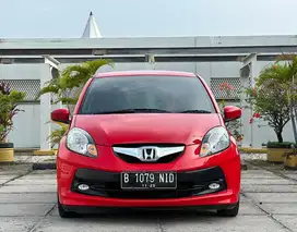 TDP 5jt Honda Brio Satya E AT 2015 Merah 2014