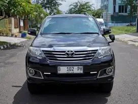 TOYOTA FORTUNER 2.7 V 4x4 AT HITAM 2013 KM 69rb (FULL SERVICE RECORD)