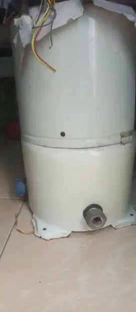 Di jual jet pom masih hidup