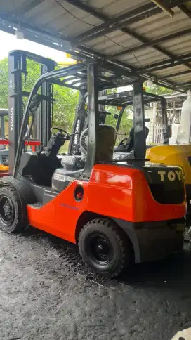 Forklift Toyota 3 Ton,Manual,Tiang 4 Meter,1DZ-II,8FD30,Tahun 2018