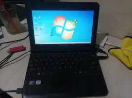 Laptop Toshiba NB250