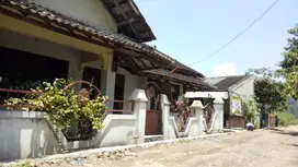 rumah + kos2an Di Jalan Tunjung Biru III, Semarang