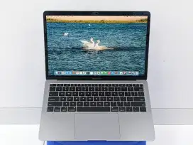 MacBook Air (Retina 13-inch,2018) i5 RAM 8GB SSD 128GB