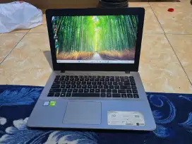 Asus VivoBook A442U Core i7 Gen 8Th MX130 Ram 8GB/SSD 128GB n 500GB