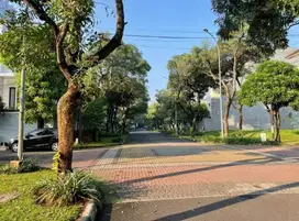 Dijual rumah 5KT di Villa Pondok Indah Jaksel