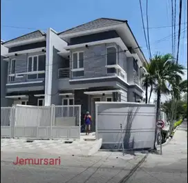 Jemursari Lebar Jalan 5 Mobil Rumah Baru