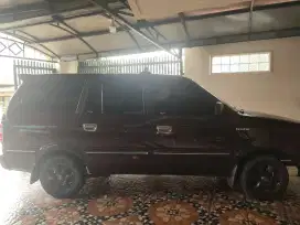 Kijang LGX 2001