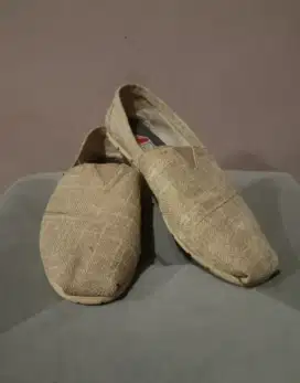 Slip on ala Wakai