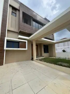 Dijual Villa Jalan Stm Komplek Greenpark Willow