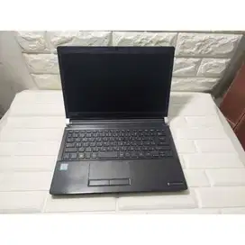 Laptop Toshiba Dynabook U63 Core i5-7200u RAM 8GB 256GB 13inch D-WKJ