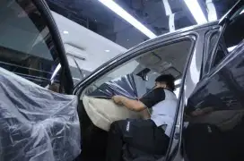 Home servis pasang kaca film mobil di jamin rapi