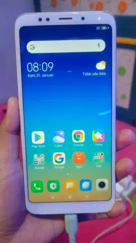 Jual hp redmi5 plus ram 3/64