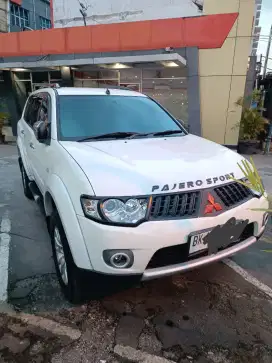 Mitsubishi pajero 4*2 exceed diesel 2011