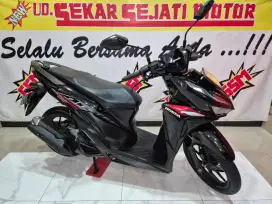 Vario 125 hitam 2022