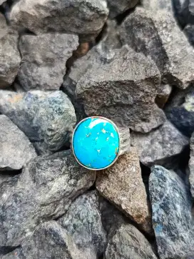 Cincin batu pirus biru serat emas asli natural