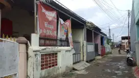 DIJUAL KONTRAKAN 9 PINTU