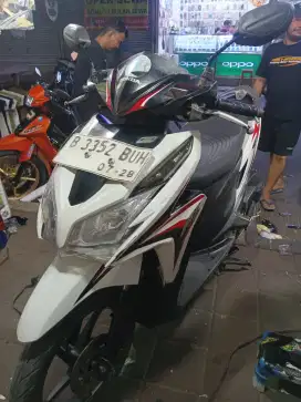 Di jual motor honda vario thn 2013 body mulus mesin halus