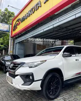 TOYOTA FORTUNER VRZ TRD 2.4 AT 2020 (KM40RB)FULLRECORD/DP10JT/FULLORI!