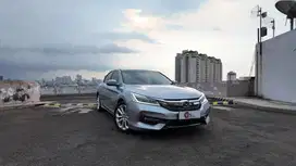 Honda Accord 2.4 Silver 2017 ( TDP 37 jt )