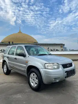 Ford Escape 3.0 LIMITED AWD (4x4)