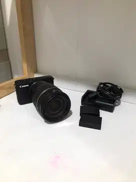 Canon M10 mirrorless + adaptor af Viltrox