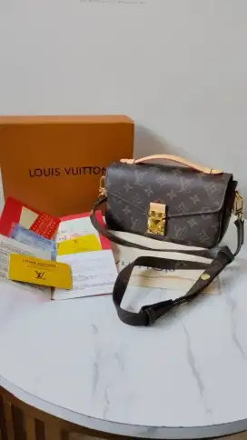 Louis Vuitton L Metis Pochette Monogram Easr West