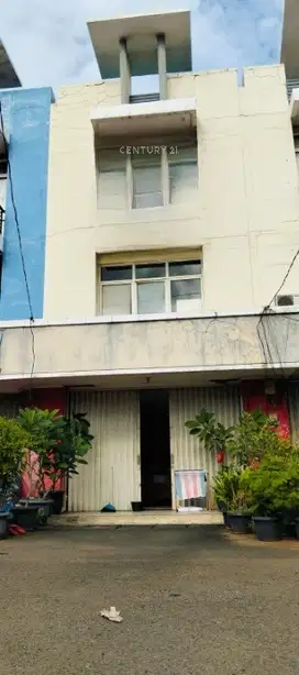 Ruko 3lt Lokasi Sangat Strategis Depan Jalan Kota Harapan Indah