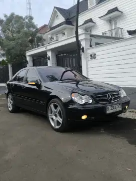 Mercedes-Benz Mercy W203 C180 Kompressor 2004  ISTIMEWAH