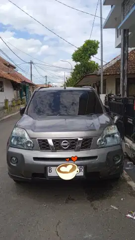 Di jual Nissan Xtrail 2008