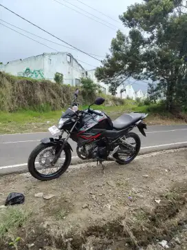 Cb150 r Jual tau tuker metik /lain