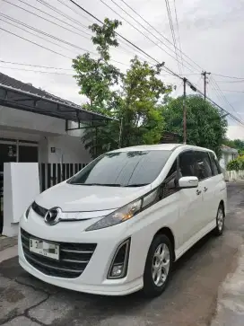 Mazda Biante 2.0 2012/2013 putih istimewa