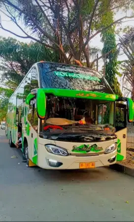 Dijual Bus Mercy OH 1525