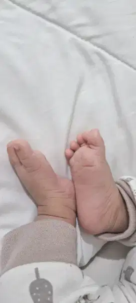 Momong bayi 2 bulan dan anak 6 tahun