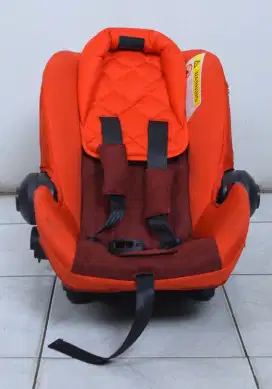 Kereta bayi kondisi baik