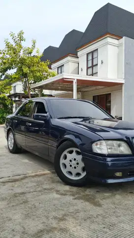 Mercedes-Benz C200 1996 Bensin