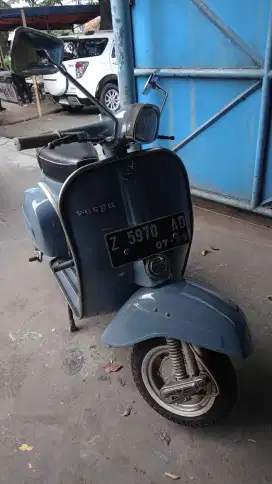 Vespa Super 125 tahun 1976